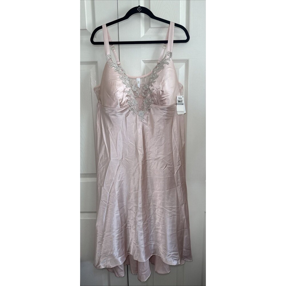 NWT Flora Nikrooz Blush Pink Satin Lace Slinky Padded Chemise Nightgown Sz 1X